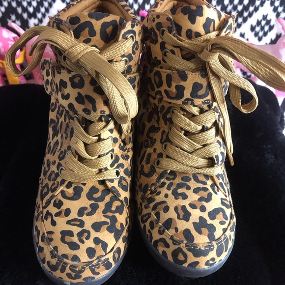 NWOT Forever 21 Leopard High-Top Bootie Sneakers - Picture 2 of 9